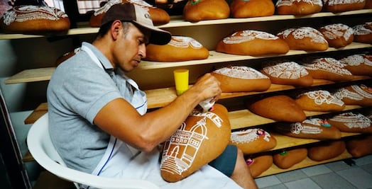 Así se festeja el Día de Muertos en Mitla, Oaxaca 