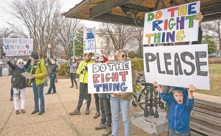 “Destituir a Trump sería interferencia”, advierten sus abogados