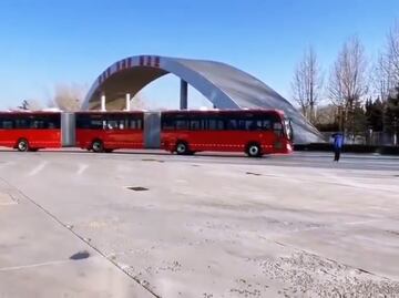 CDMX recibirá su primer Metrobús biarticulado eléctrico procedente de China