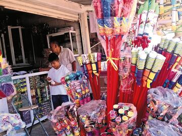 Vecinos de Tultepec denuncian almacenes clandestinos de pirotecnia