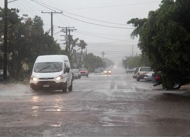 Coepris suspende 65 establecimientos por huracán en BCS