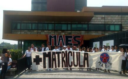 Pensé rendirme, pero quiero seguir estudiando, dice joven rechazada de la universidad