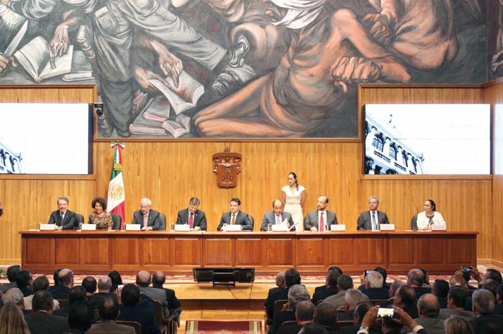 Estados, a rescatar a universidades: Valls