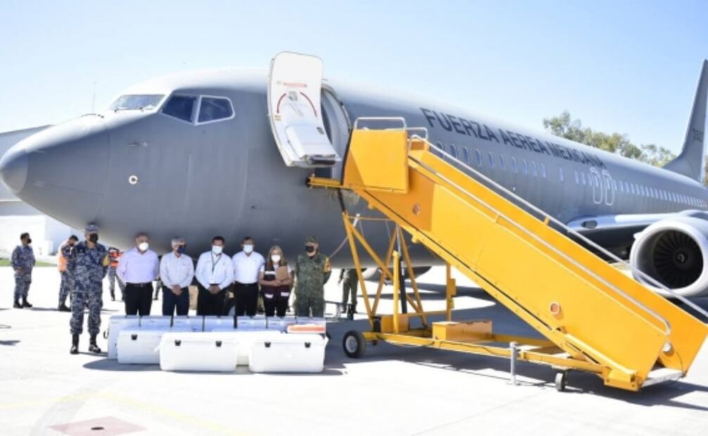 Llega a Sinaloa vacunas contra Covid-19 para aplicar segunda dosis a personal de salud