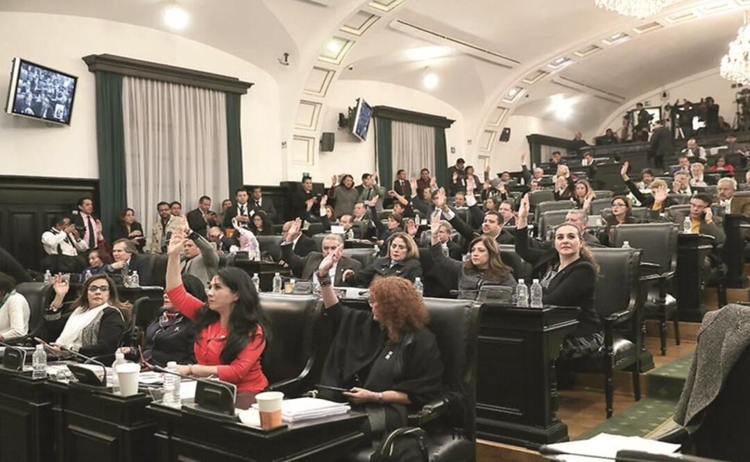 Constitución local frenará los supersalarios: diputadas