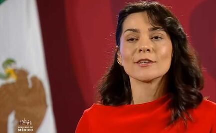 Con pañuelo verde, García Vilchis se solidariza con marcha feminista para despenalizar aborto 