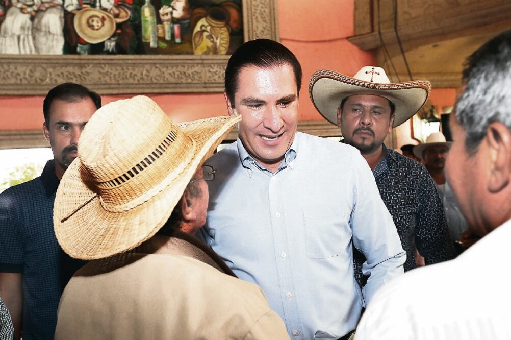 El gobernador de Puebla, Rafael Moreno Valle, se reunió con simpatizantes panistas con quienes compartió su experiencia y logros al frente de un estado (GOBIERNO DE PUEBLA)