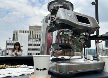 Con esta cafetera podrás hacer arte latte en minutos