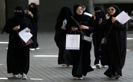 Saudi Arabia lifts travel restrictions on women