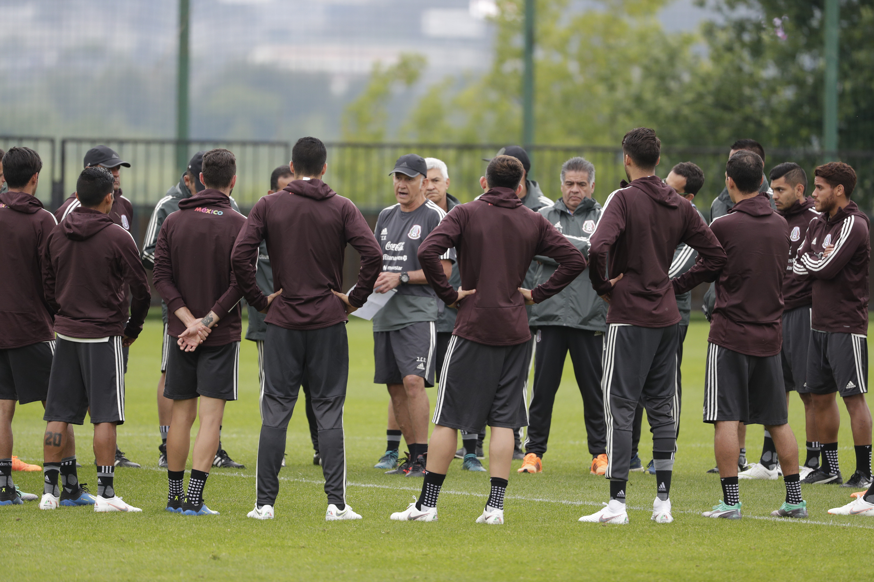 Desconcentrados y molestos en el Tricolor