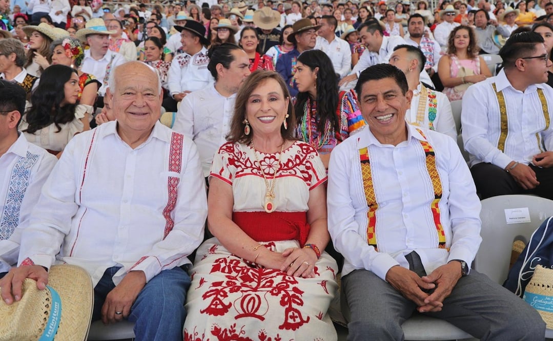 El gobernador Víctor Castro se encuentra de vacaciones en el estado de Oaxaca, disfrutando de las fiestas de la Guelaguetza 2025. Foto: Facebook