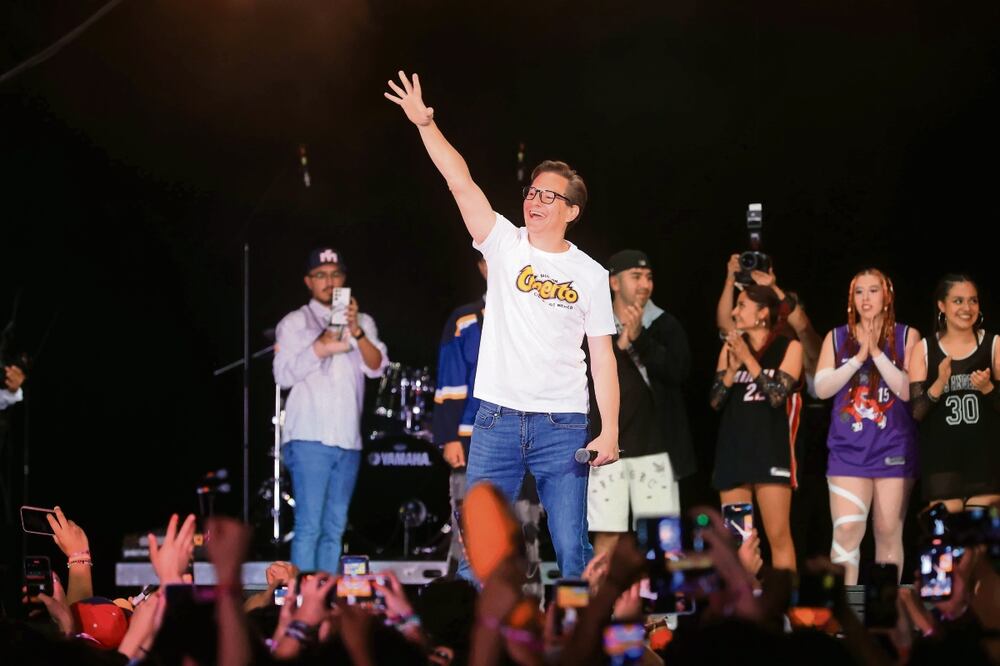 Salomón Chertorivski estuvo en el Auditorio BlackBerry, donde hubo un concierto musical, para su cierre de campaña conjunto con el candidato presidencial Jorge Álvarez Máynez. Foto: Gabriel Pano | El Universal