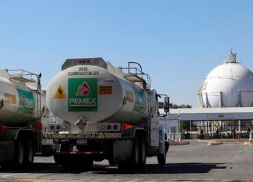No, Pemex no da 3 meses gratis de gasolina a usuarios; llama a evitar fraudes