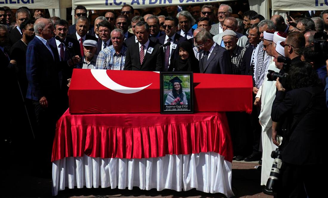 Funeral de la activista Aysenur Ezgi Eygi. Foto: AP