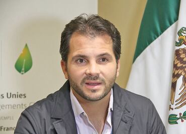 Gobierno analiza bajar costo de verificación: Semarnat