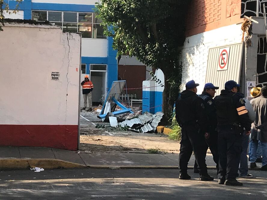 El secretario de Educación local advirtió de que ningún plantel podrá operar sin el dictamen de seguridad estructural ()