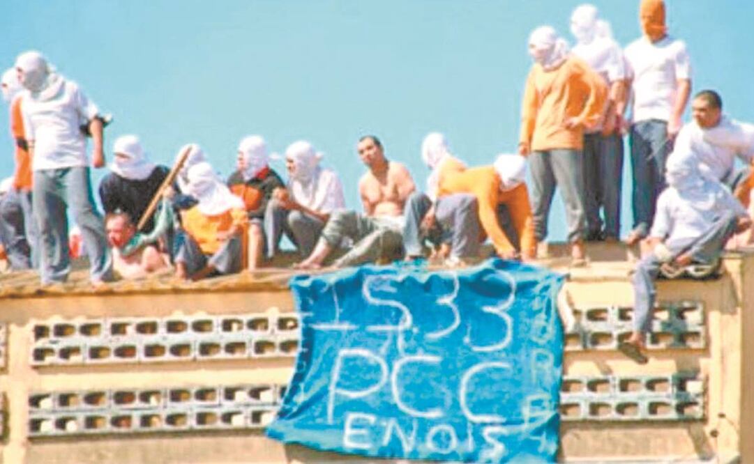 Reos del PCC, en una de las revueltas carcelarias en Brasil. Foto: Informe InSight Crime/CLALS