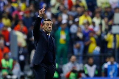 Cruz Azul le reza a “San Pedro Caixinha” 