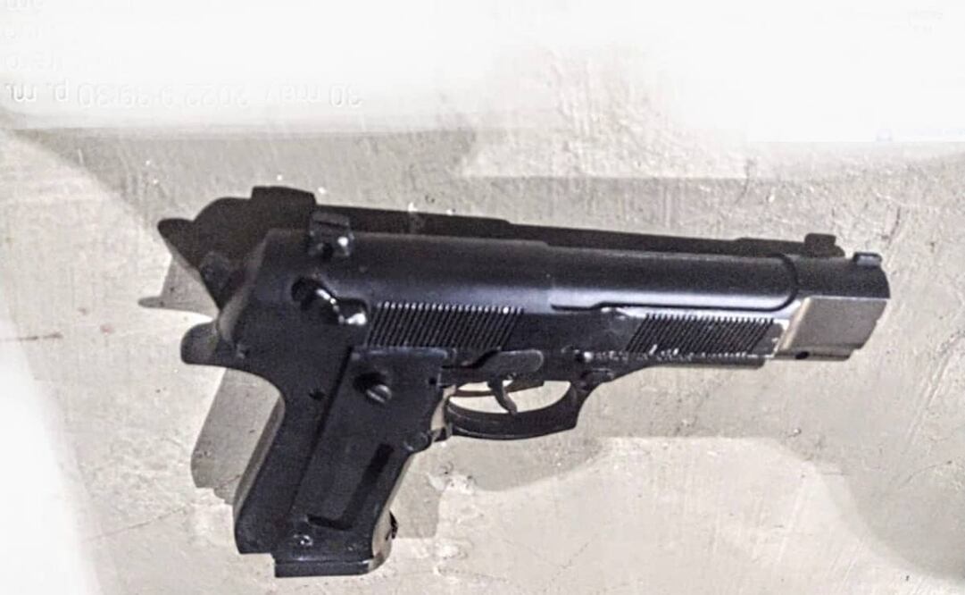 Pasajeros desarmaron y golpearon al delincuente. Foto: Especial