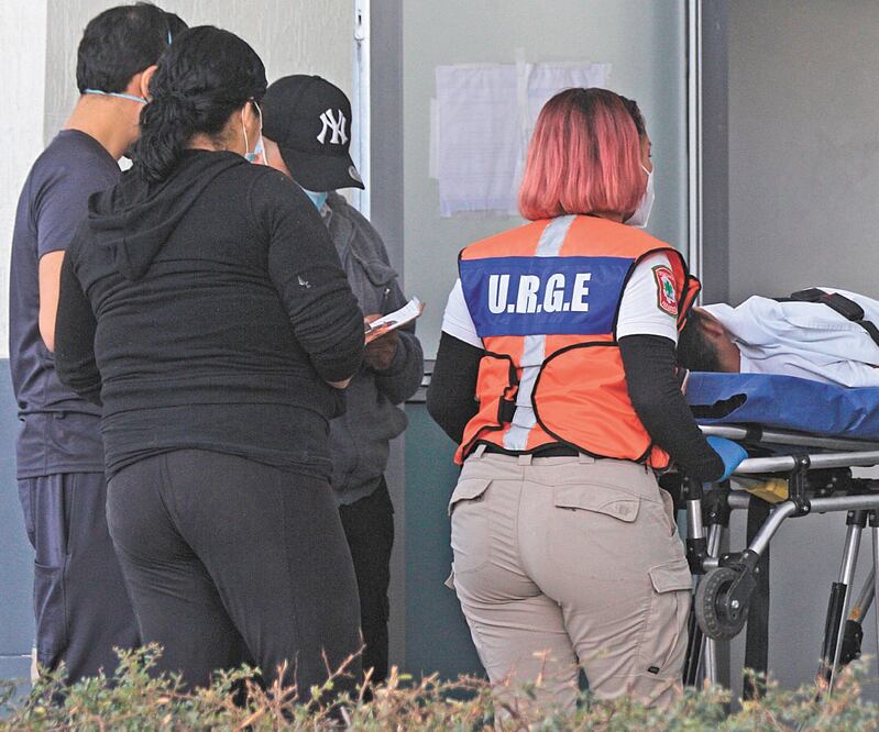 Este domingo y el lunes arribarán a nuestro país embarques con dosis contra el Covid para arrancar con el plan de vacunación, el cual busca que la gente no “siga sufriendo con la pandemia”, dijo el Presidente. Foto: LUIS TORRES. EFE