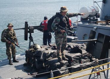 Colombia incauta casi 3 toneladas de cocaína en una lancha rápida en aguas del Pacífico