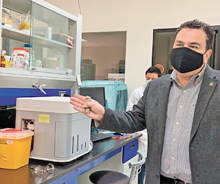 Universidad en Michoacán desarrolla vacuna mexicana 