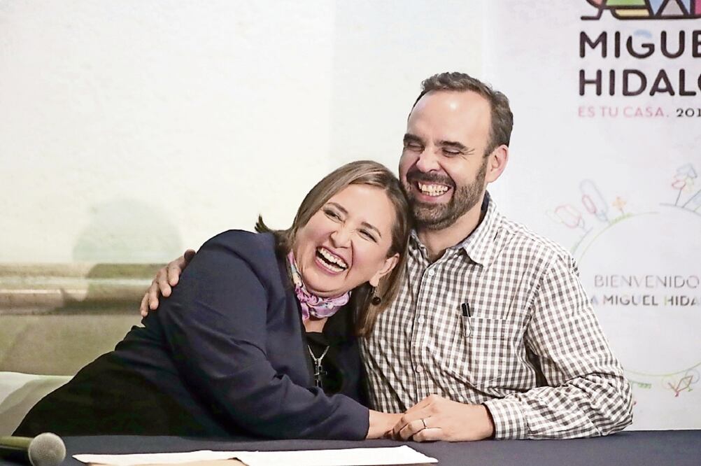 La jefa delegacional en Miguel Hidalgo, Xóchitl Gálvez, respaldó a Arne aus den, de quien dijo: “Yo lo puedo recontratar en el momento que se resuelva [su litigio]” (ALEJANDRA LEYVA. EL UNIVERSAAL)