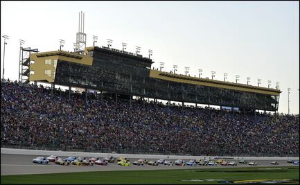 NASCAR prohíbe bandera con símbolo vinculado al racismo