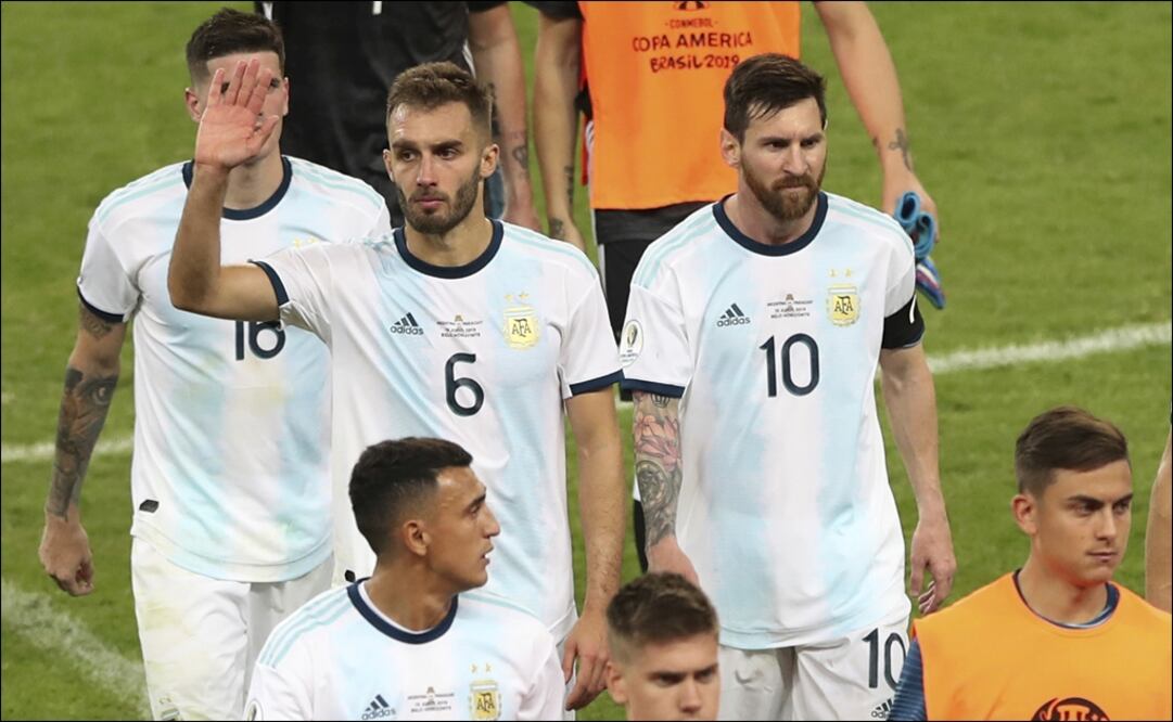 Menotti salió a dar la cara por los malos resultados y le dio su apoyo a Lionel Scaloni, pero... Foto: AP