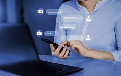 EU dice que desmanteló "granja de bots" rusa en X potenciada con IA