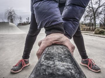 Práctica estos 3 sencillos ejercicios para fortalecer la espalda y evitar dolores por mala postura