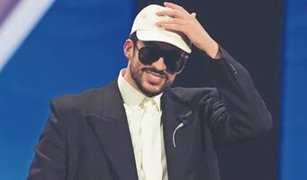 Bad Bunny se “roba” la foto en los Latin Grammy 2025