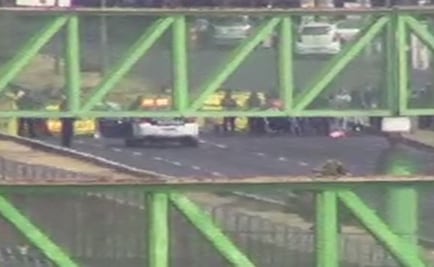 Vecinos bloquean Avenida Central en Ecatepec