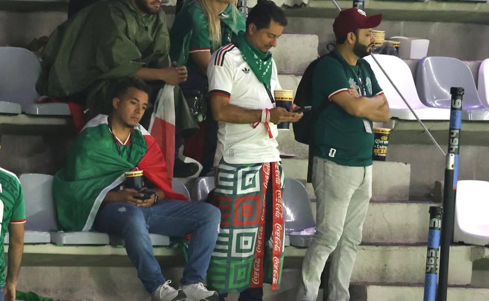 Reacción de la afición mexicana ante la eliminación de México ante Inglaterra. Foto: Valente Rosas / EL UNIVERSAL