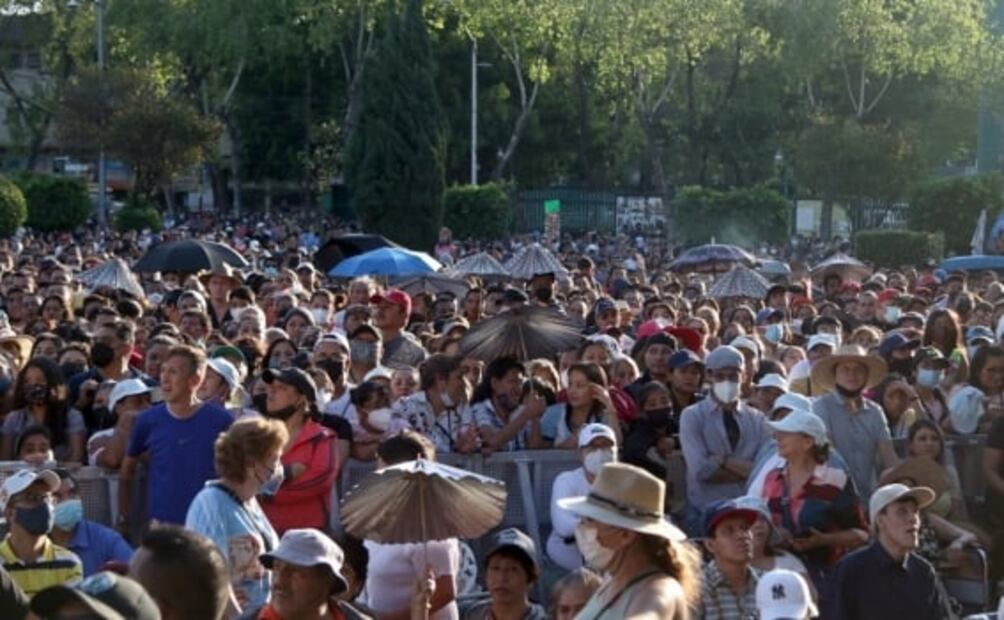 A pesar del calor, la cumbia y el baile reunieron a cientos de capitalinos en la Cuauhtémoc