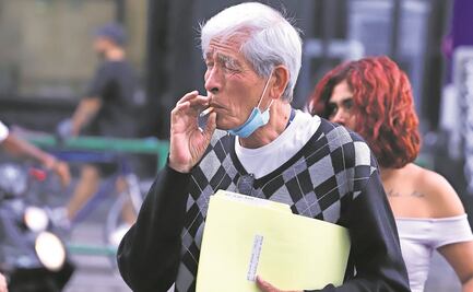 AMLO quiere prohibir fumar en playas, estadios y parques