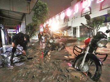 Lluvia en Ecatepec deja dos muertos y anegaciones