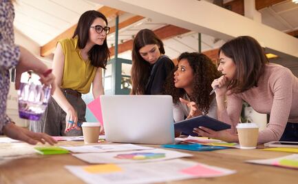 Mujeres tienen mayor control en su economía, revela promotora financiera 