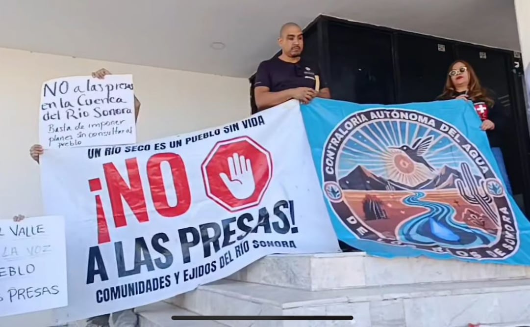 Activistas y pobladores del Río Sonora irrumpen en el Congreso (09/12/2025). Foto: Especial