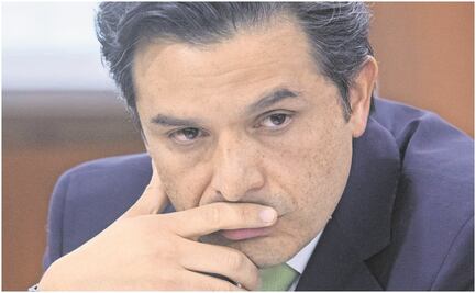 Zoé Robledo, director del IMSS, da positivo a Covid-19