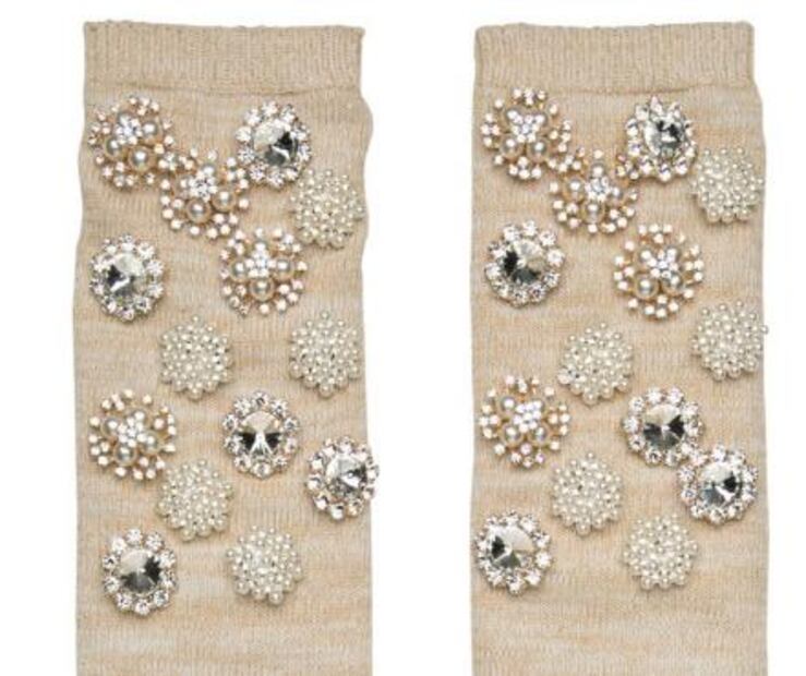 Rihanna lanza los calcetines más feos de San Valentín