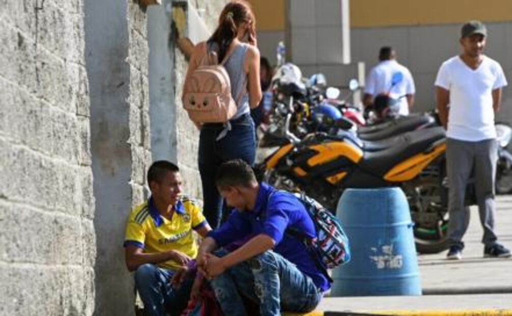 Hondureños comienzan a reunirse para nueva caravana migrante hacia EU