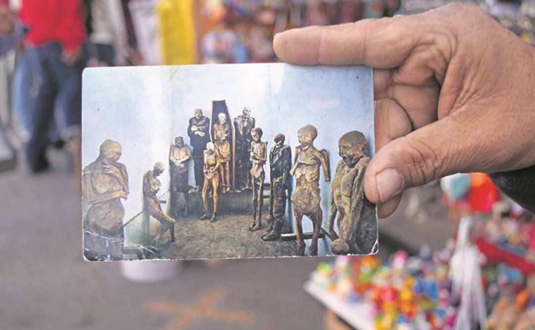 La promoción de las momias ocurre desde los primeros años del siglo XX, cuando se exhibían sin ningún tipo de protección, lo que cambió en los años 70. Fotos: Xóchitl Álvarez/ EL UNIVERSAL.