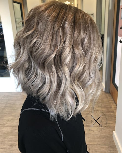 Capas estratégicas: el secreto para que las canas se mezclen y no destaquen. Foto: Instagram @newlookbykarla