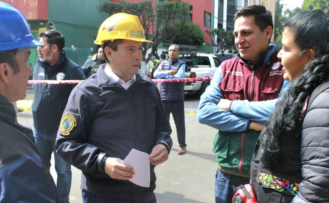 Comienza segunda etapa de apoyo para afectados por la explosión en Paseos de Taxqueña.
Foto: Especial.