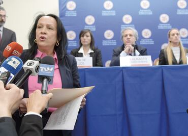 Almagro sube la presión al gobierno de Maduro