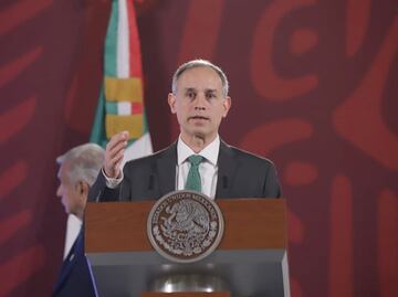 Son un “gran engaño”: López-Gatell advierte sobre consultorios en las farmacias