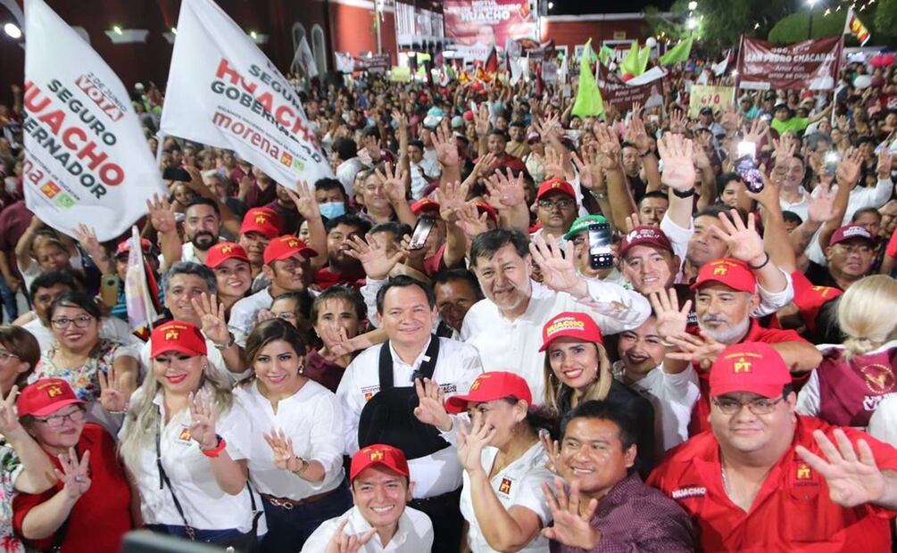 El candidato de alianza Morena, PVEM y PT, Joaquín Díaz Mena, y el vocero de Claudia Sheinbaum Gerardo Fernández Noroña pidieron apoyar a la 4 T en Yucatán. Foto Especial