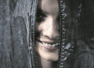 “Smile” se apodera de la cima en la taquilla