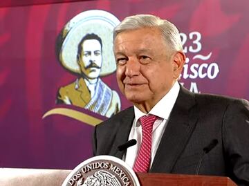 AMLO recomienda té de tila para que se tranquilicen quienes ven "virus del comunismo" en libros de la SEP